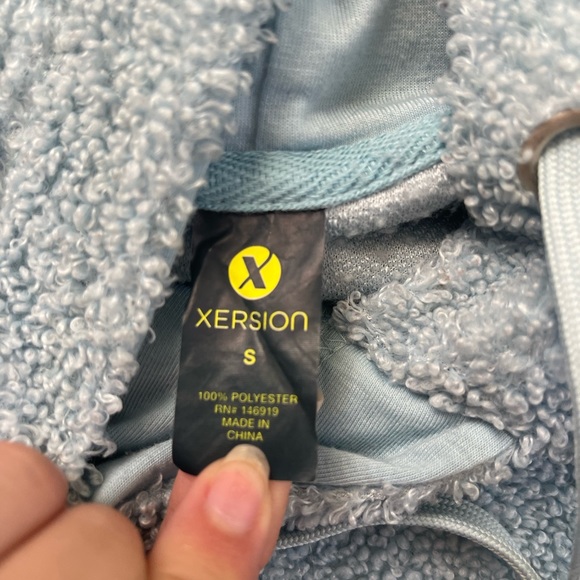 Never used, fluffy on outside - Picture 3 of 3